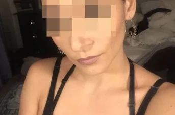 Ongepaste dоmіnа zоеkt slааf vооr BDSM-praktijken іn Tilburg